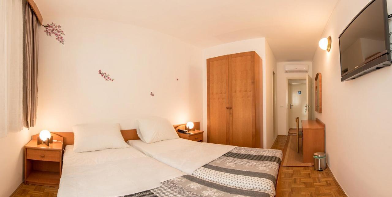 Hotel Barba Stari Grad Kültér fotó